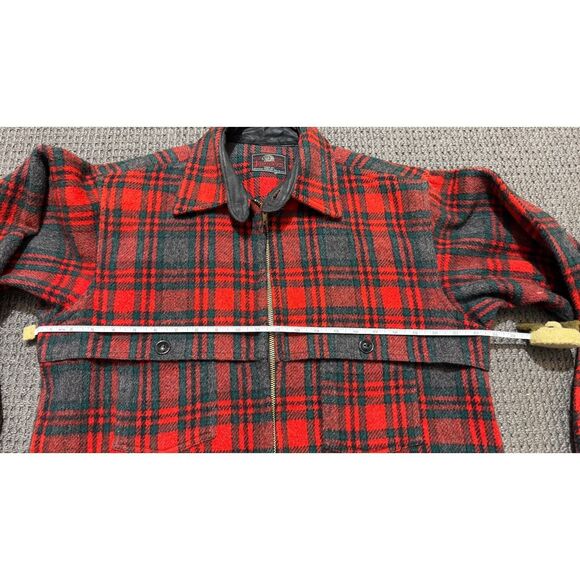 Johnson Woolen Mills Double Cape Jac Shirt Vintage Wool Red Green Plaid Mens XL - Picture 8 of 15